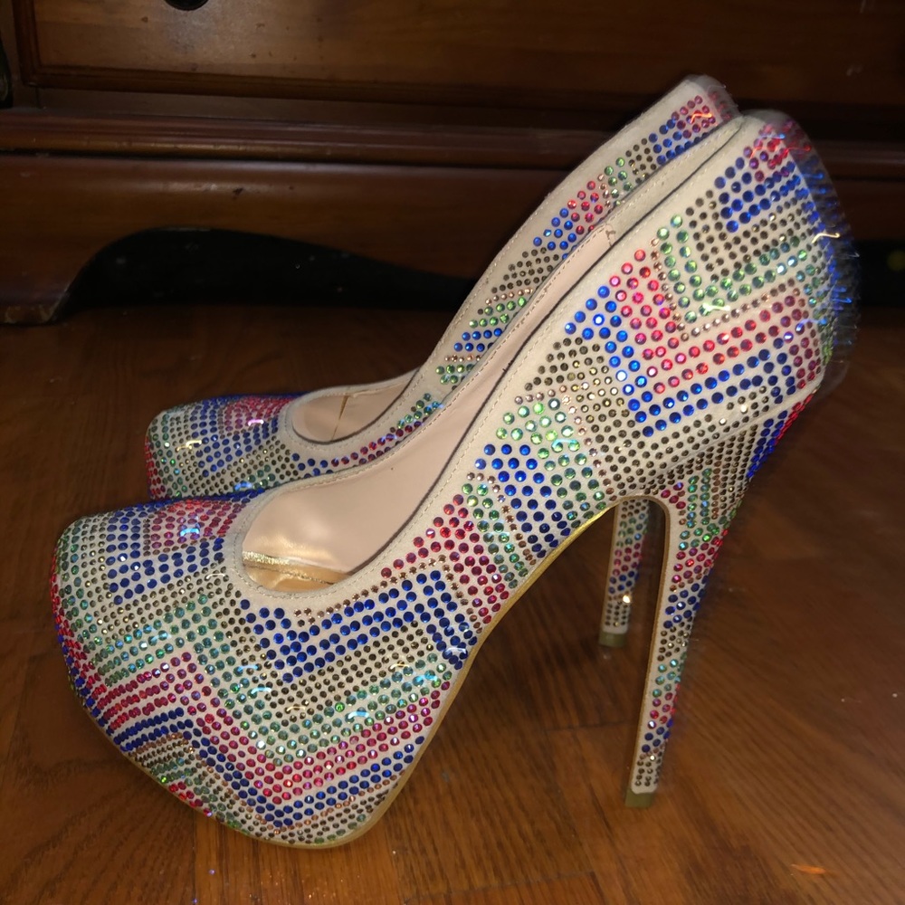 High heels pumps